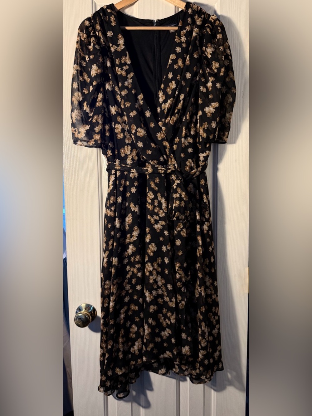 Tommy Hilfiger Black Midi Wrap Dress with Beige Floral. Sz 16W